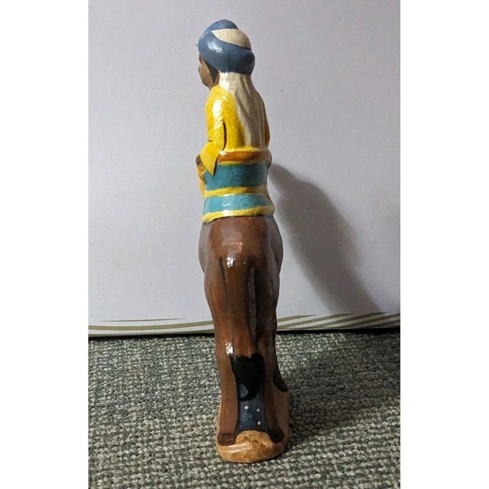 Vaillancourt Folk Art Christmas Nativity Wise Man King Gaspar Camel #260 2014